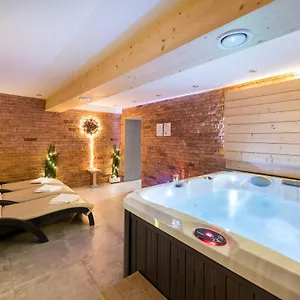  Apartmanhotel Jarosta & Spa, Ac -free Parking